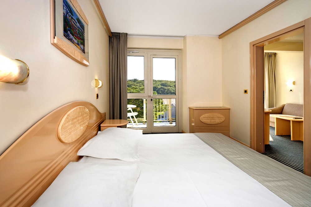 Hotel Istra Plava Laguna — Hotel rooms in Poreč, Istria