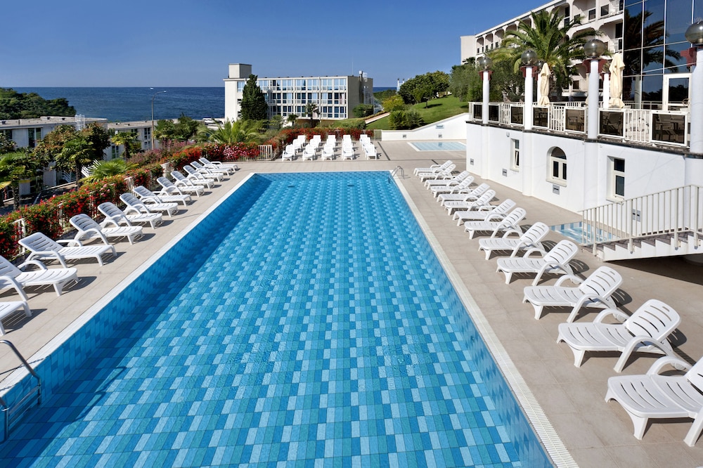 Hotel Istra Plava Laguna — Swimming pool in Poreč, Istria