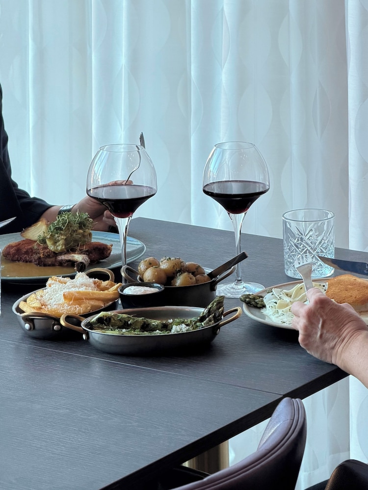 Tivoli Hotel — Restaurant & bars in Copenhagen, Hovedstaden