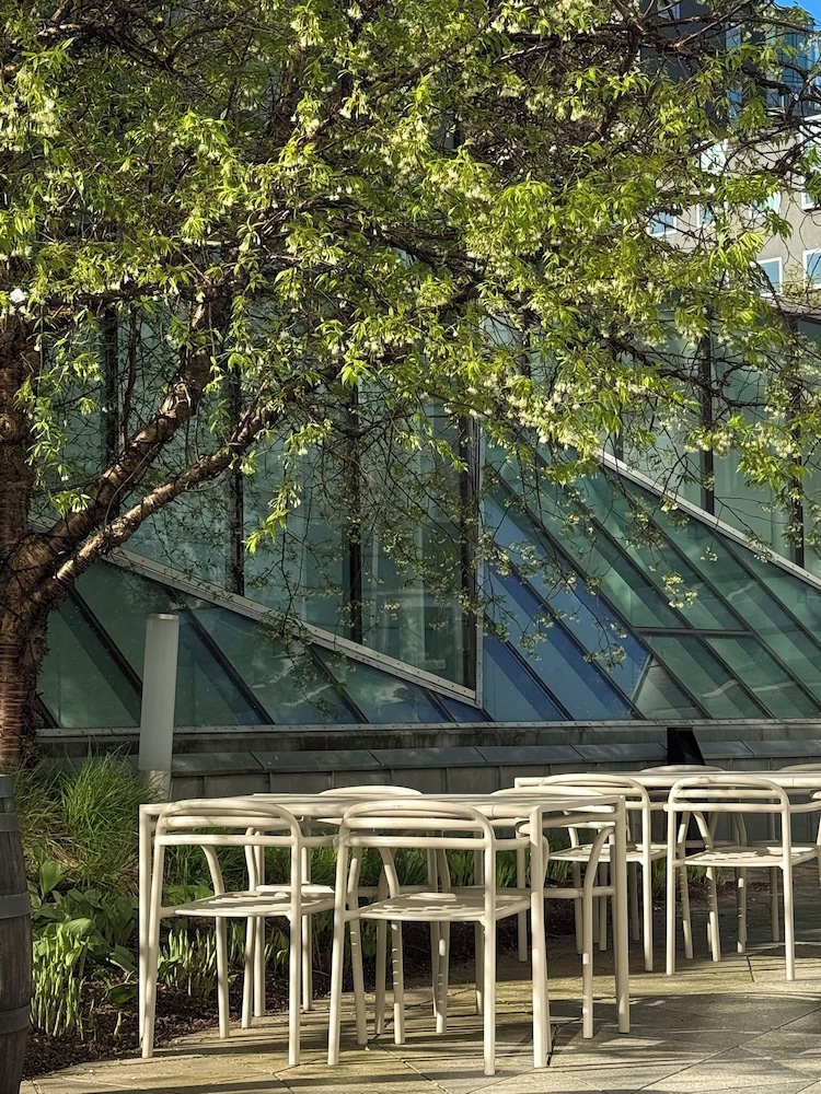 Tivoli Hotel — Restaurant & bars in Copenhagen, Hovedstaden