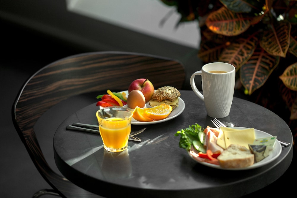 Wakeup Copenhagen Carsten Niebuhrs Gade — Restaurant & bars in Copenhagen, Hovedstaden