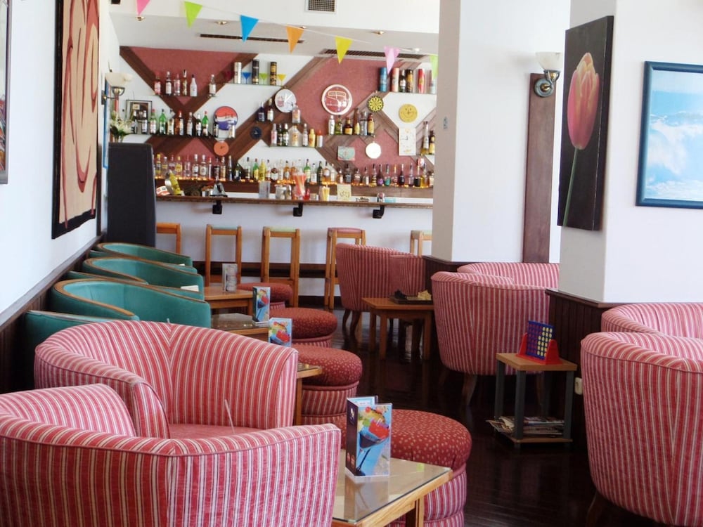 Hotel Luar — Restaurant & bars in Portimão, Faro