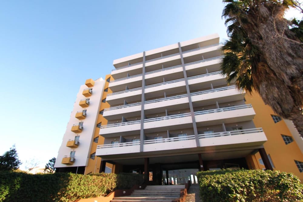 Hotel Luar — Hotel building in Portimão, Faro