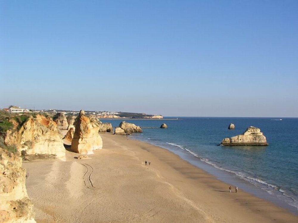 Hotel Luar — Beach in Portimão, Faro