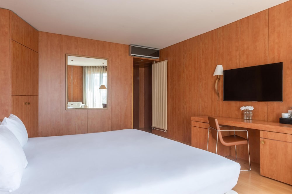 Best Western Hotel Ronceray Opera — Hotel rooms in Paris, Ile-de-France