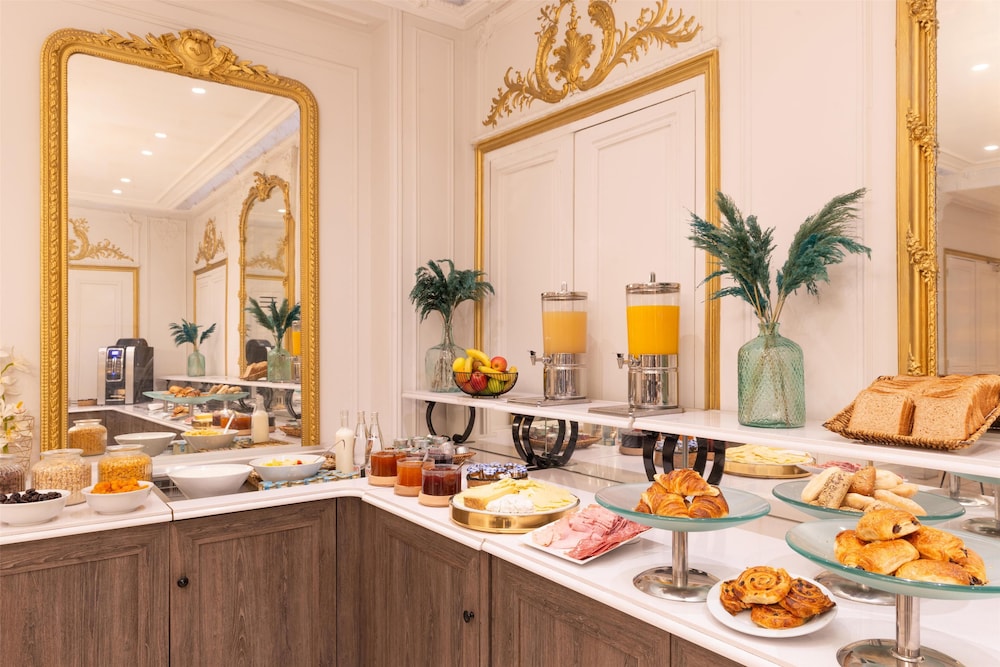 Best Western Hotel Ronceray Opera — Restaurant & bars in Paris, Ile-de-France