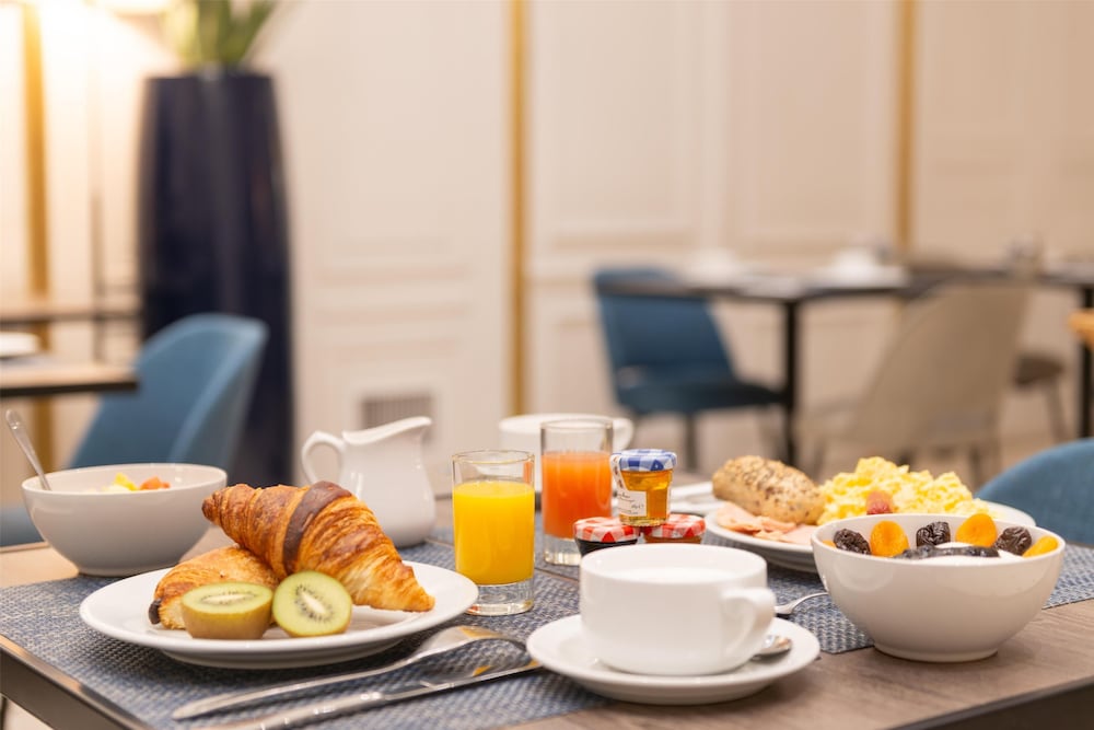 Best Western Hotel Ronceray Opera — Restaurant & bars in Paris, Ile-de-France