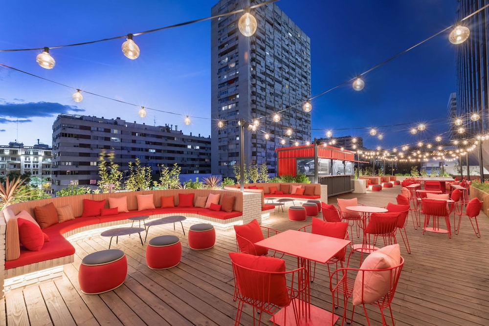 Canopy by Hilton Madrid Castellana - zdjęcie 5