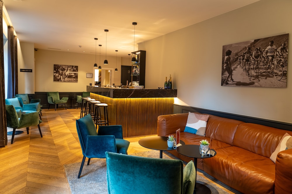 Hotel Acacia — Restaurant & bars in Bruges, Flanders
