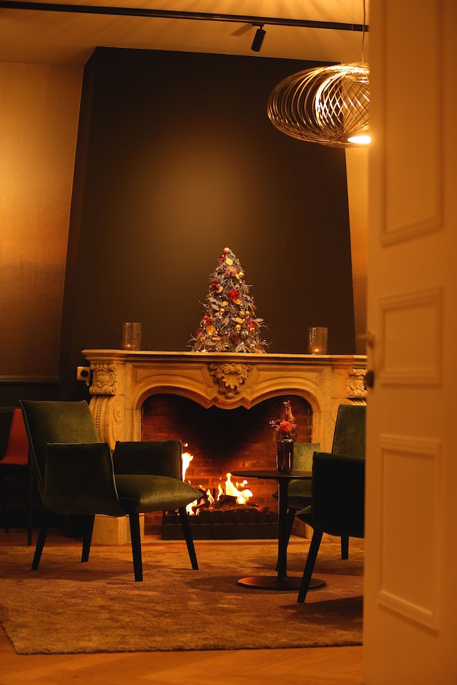 Hotel Acacia — Restaurant & bars in Bruges, Flanders
