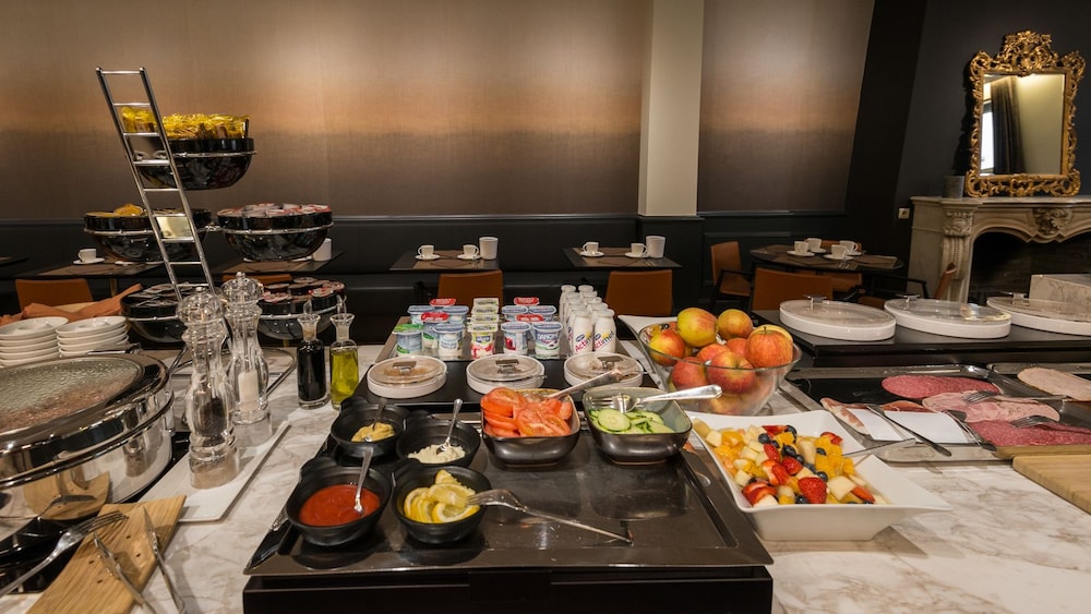 Hotel Acacia — Restaurant & bars in Bruges, Flanders