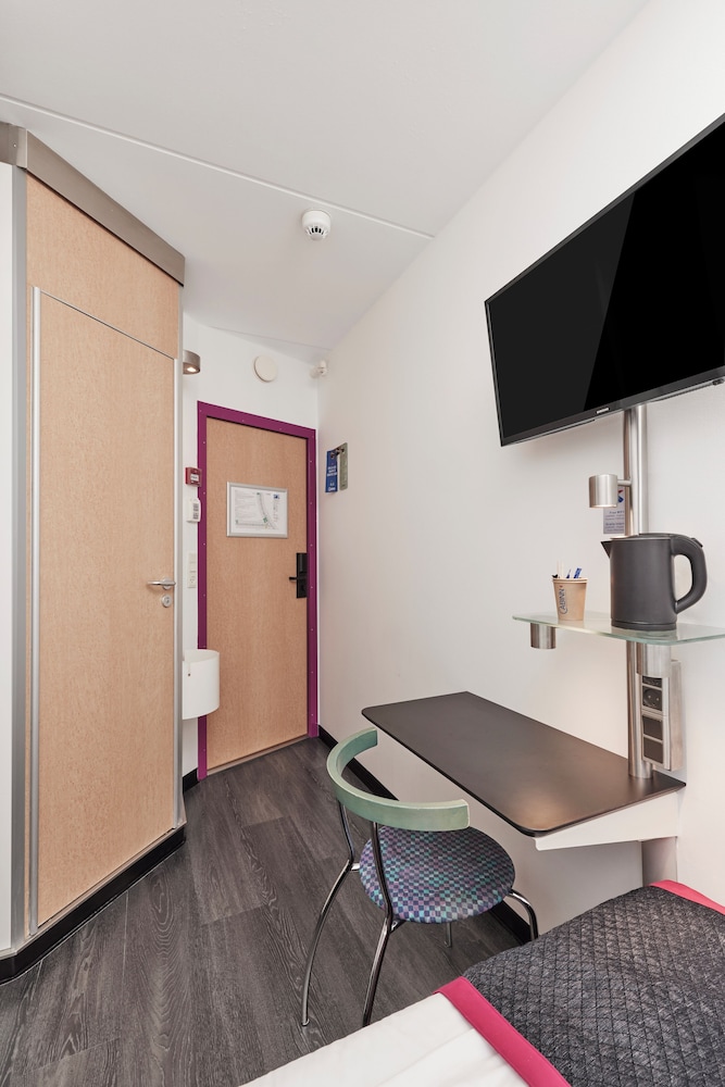 CABINN Metro Hotel — Hotel rooms in Copenhagen, Hovedstaden