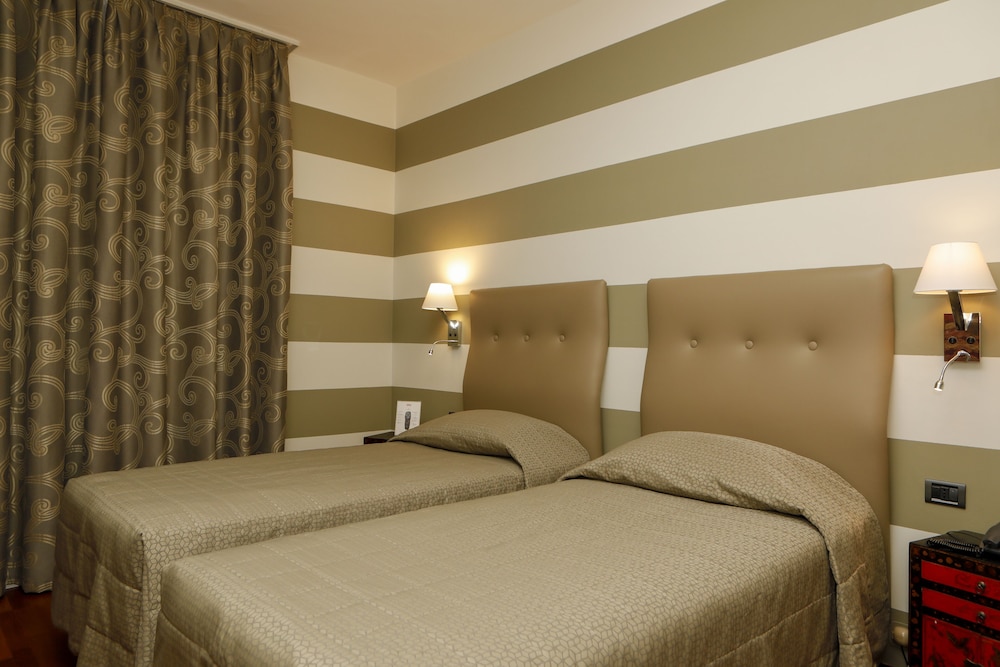 Hotel Lancaster - zdjęcie 5