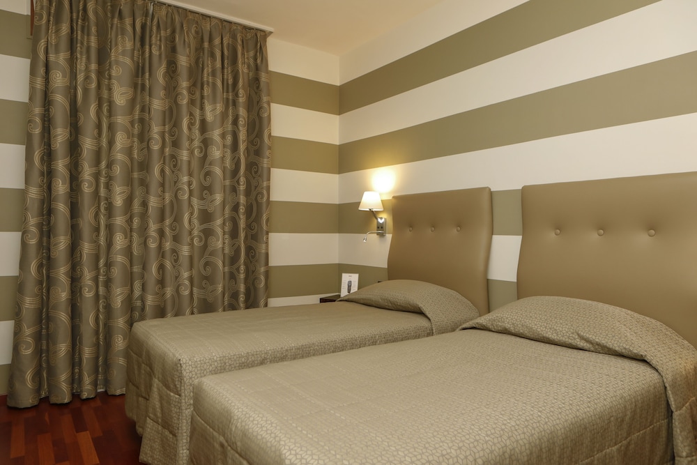 Hotel Lancaster - zdjęcie 4