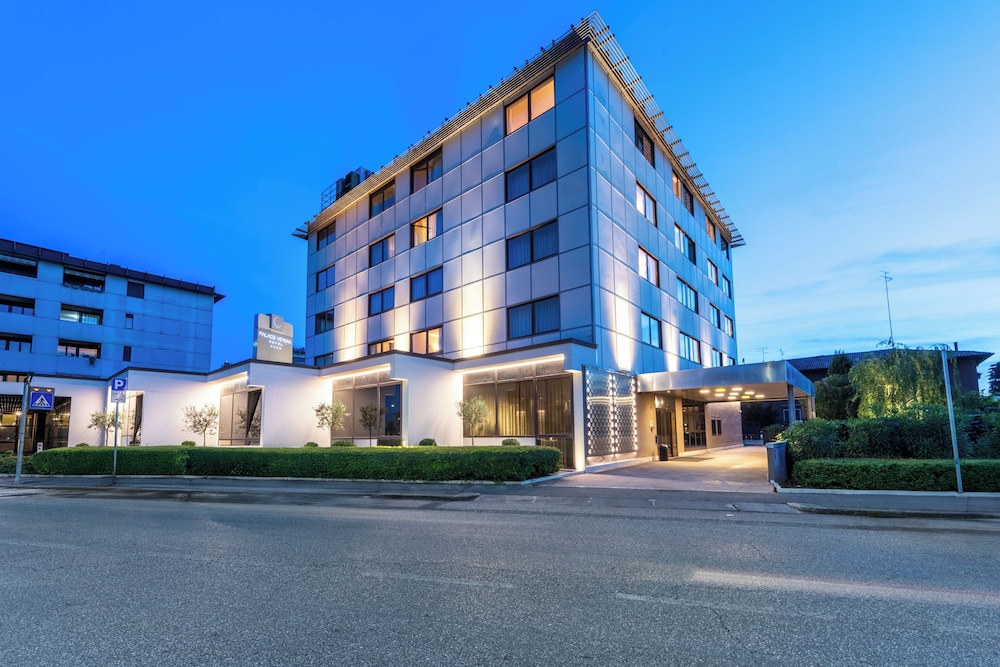 Hotel Palace Verona - zdjęcie 3