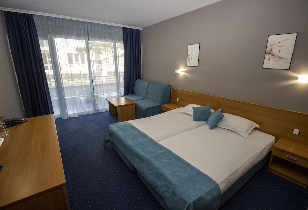 Aquamarine - All Inclusive — Hotel rooms in Sunny Beach, Burgas Region