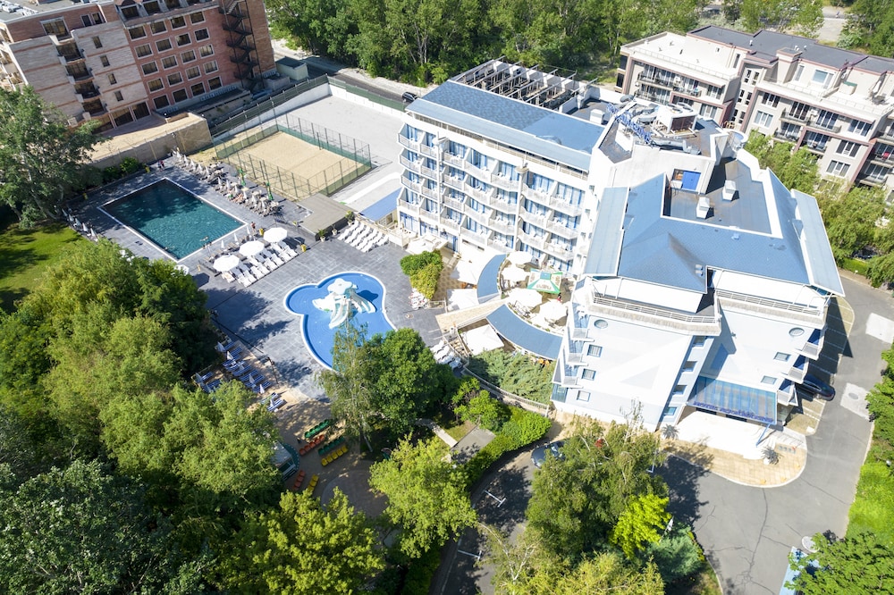 Aquamarine - All Inclusive — Swimming pool in Sunny Beach, Burgas Region