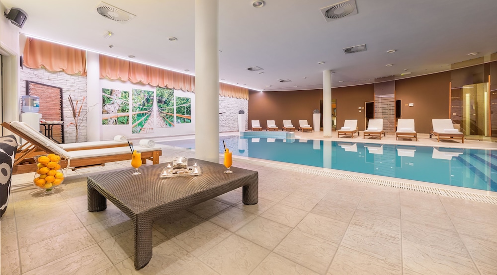 Hotel Punta — Swimming pool in Vodice, Šibenik-Knin