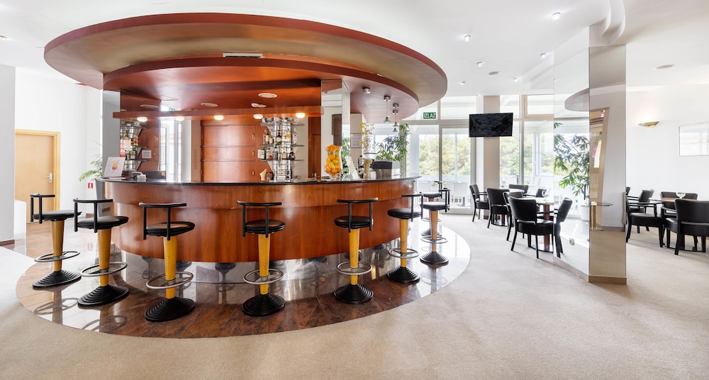 Hotel Punta — Restaurant & bars in Vodice, Šibenik-Knin