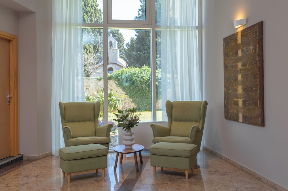 Hotel Punta — Hotel rooms in Vodice, Šibenik-Knin