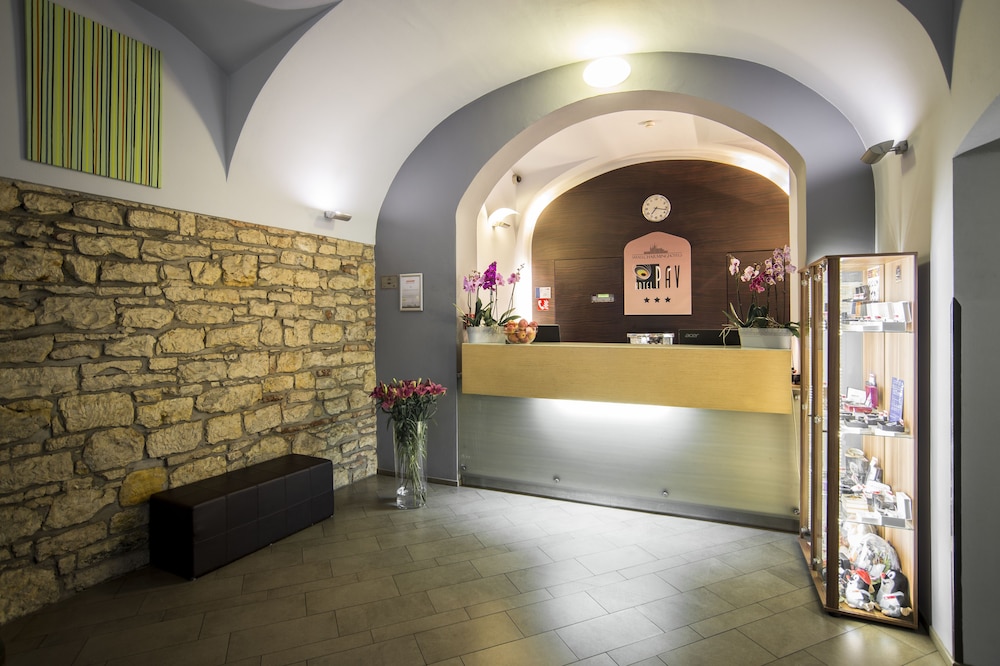 Hotel Pav — Hotel building in Prague, Prague