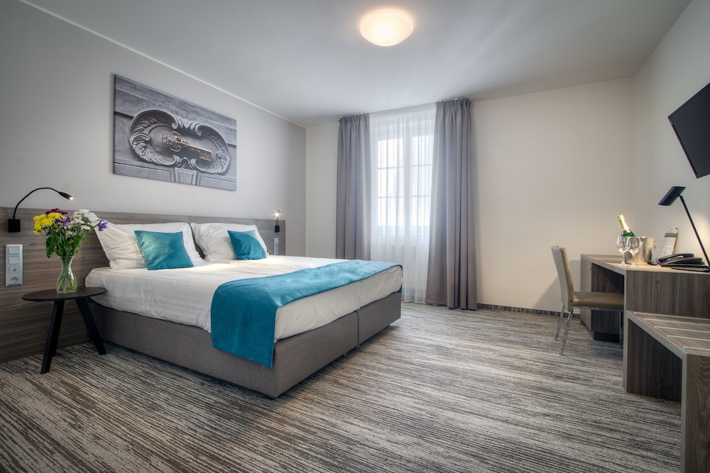 Hotel Pav — Hotel rooms in Prague, Prague