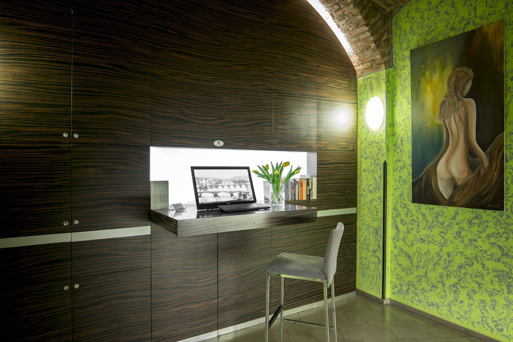 Hotel Pav — Hotel rooms in Prague, Prague