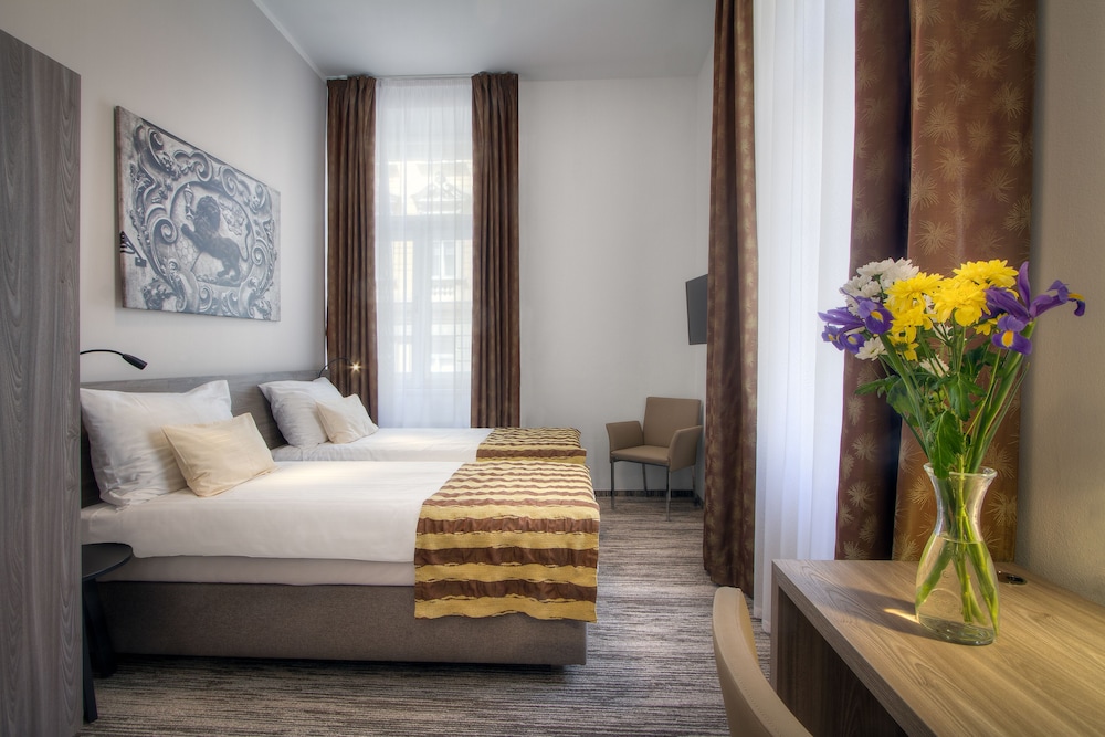 Hotel Pav — Hotel rooms in Prague, Prague