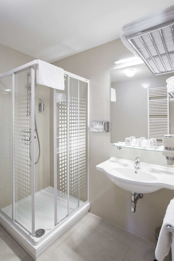 Hotel Pav — Hotel rooms in Prague, Prague