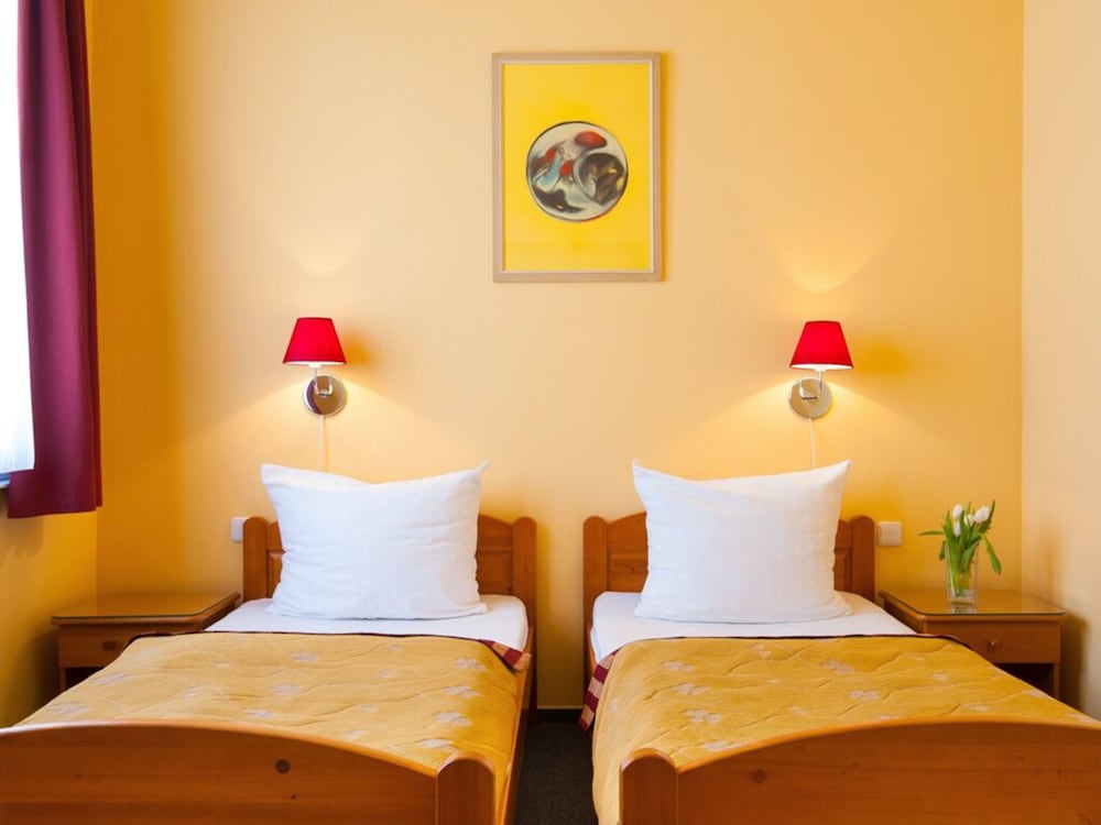 Cloister Inn — Hotel rooms in Prague, Prague