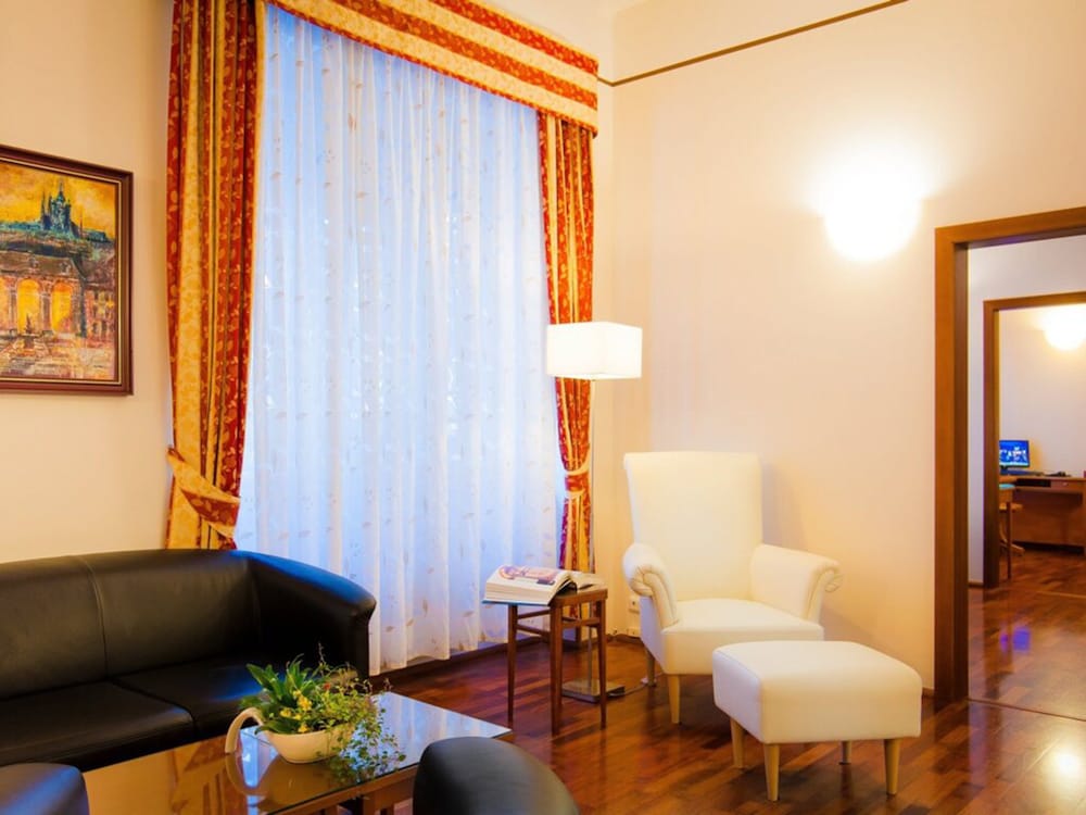 Cloister Inn — Hotel rooms in Prague, Prague