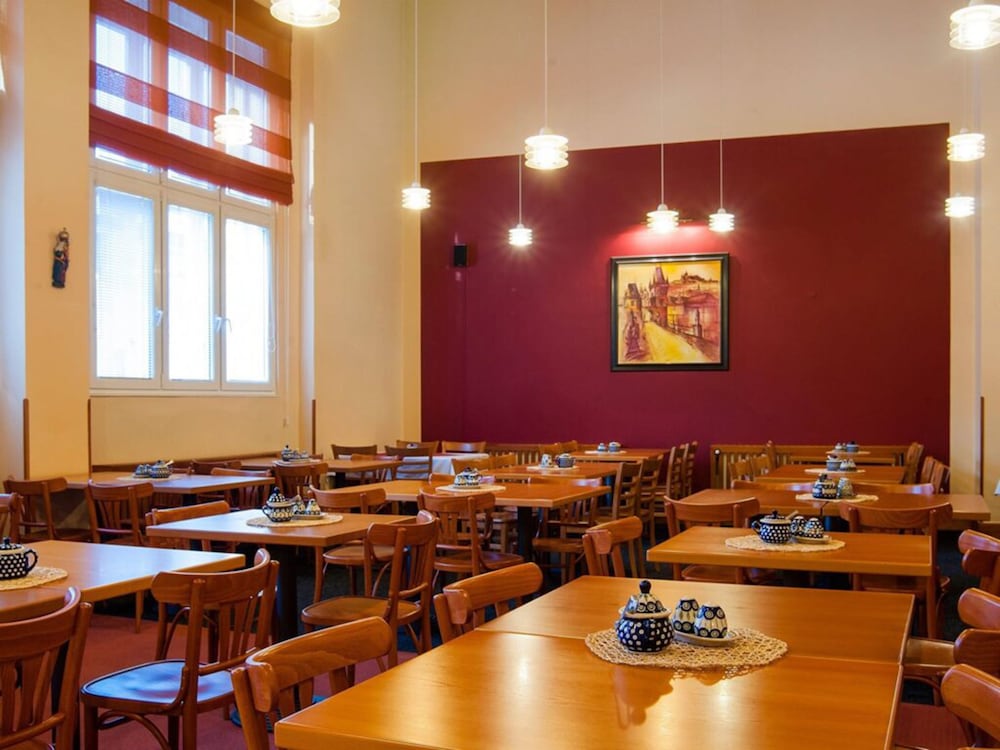 Cloister Inn — Restaurant & bars in Prague, Prague