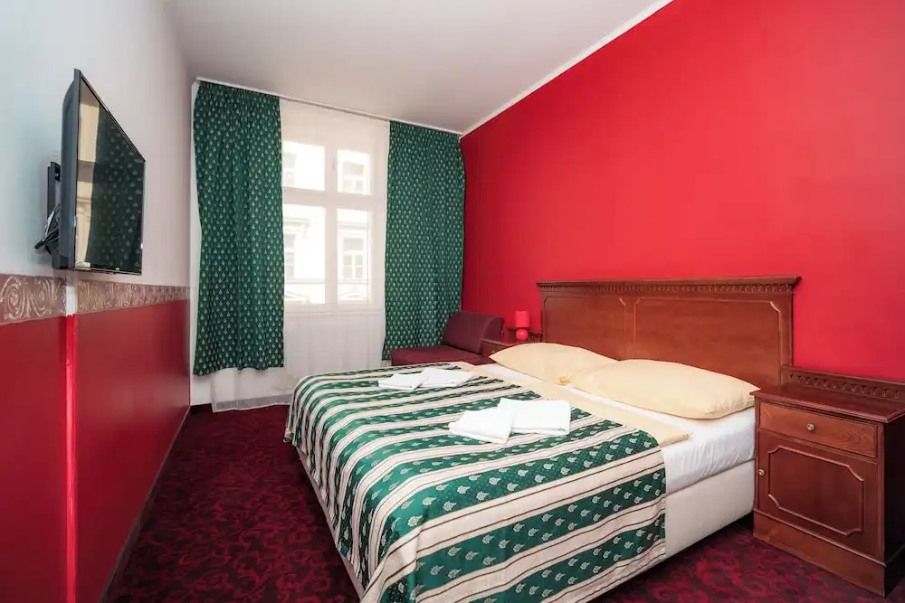 Hotel Czechia — Hotel rooms in Prague, Prague