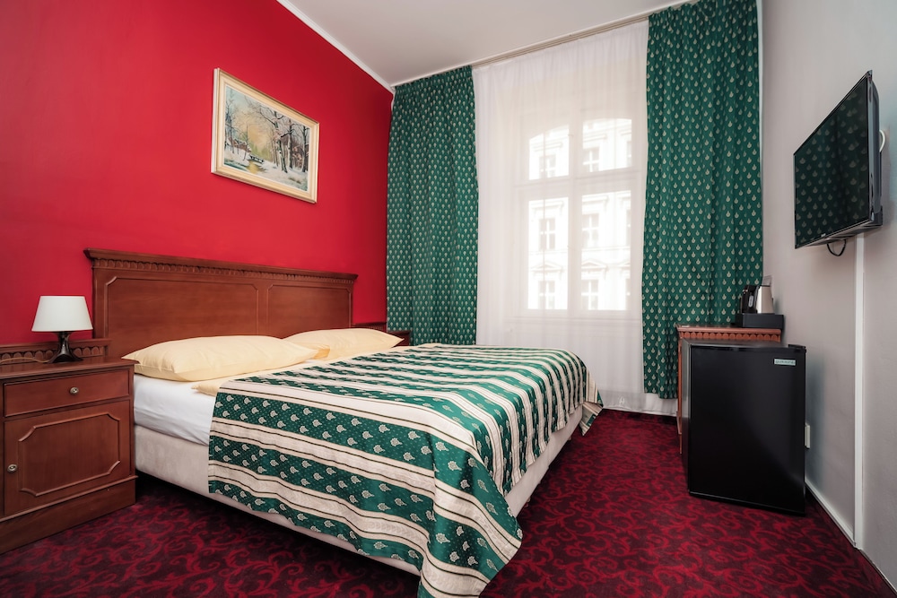 Hotel Czechia — Hotel rooms in Prague, Prague