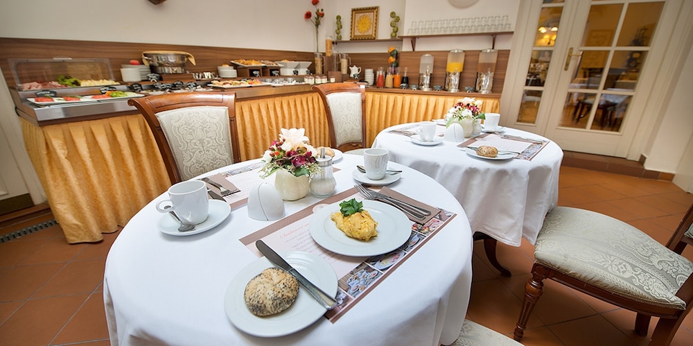 Boutique Hotel Constans — Restaurant & bars in Prague, Prague