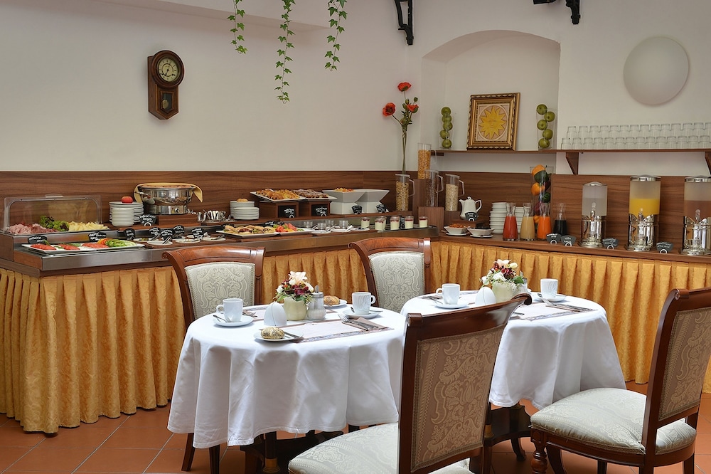 Boutique Hotel Constans — Restaurant & bars in Prague, Prague