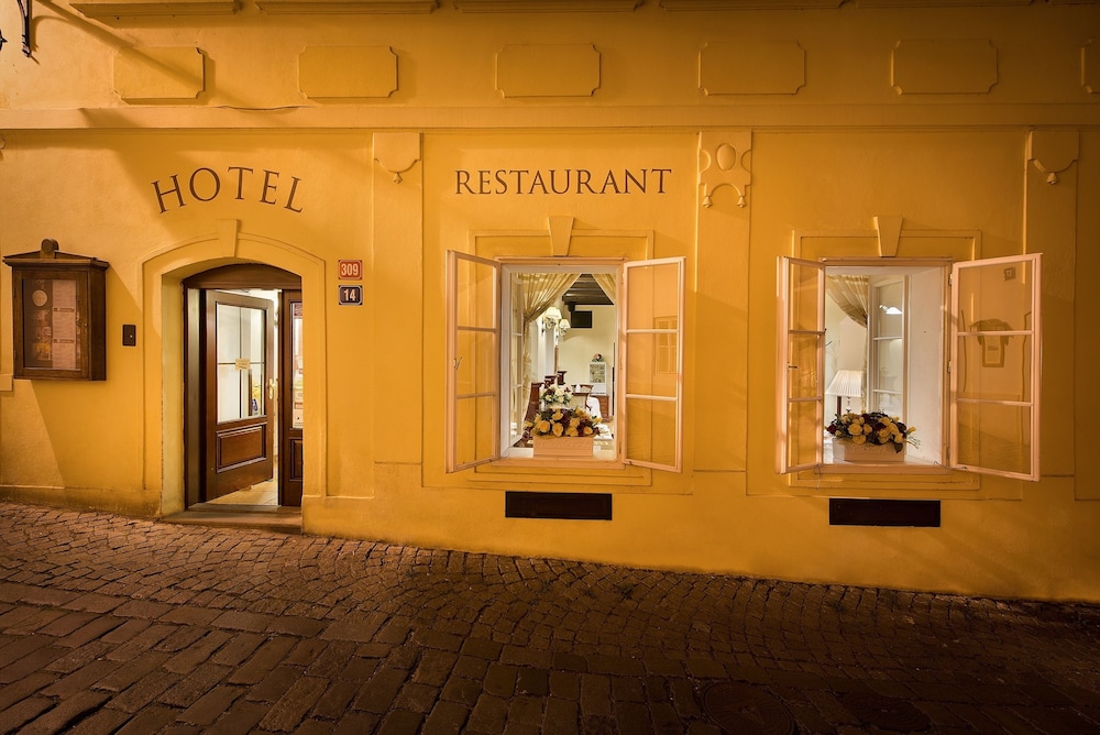 Boutique Hotel Constans — Hotel building in Prague, Prague