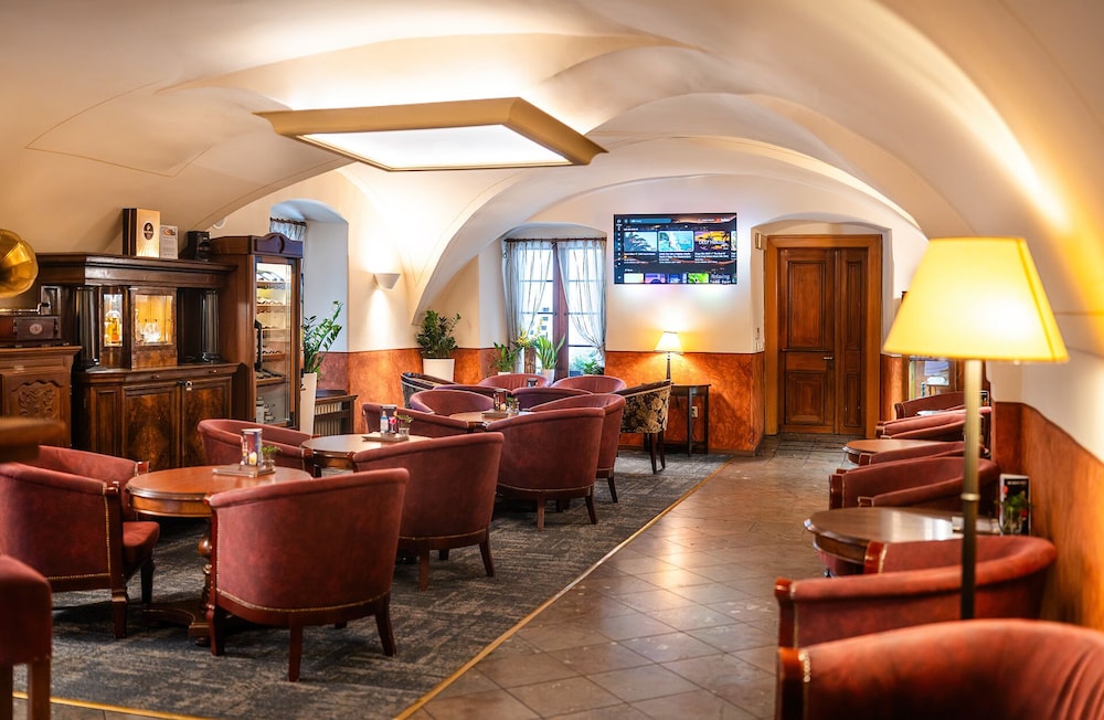 Hotel Élite Prague — Restaurant & bars in Prague, Prague