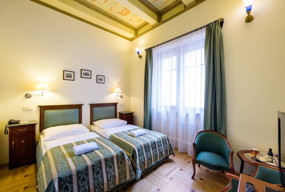 Hotel Élite Prague — Hotel rooms in Prague, Prague