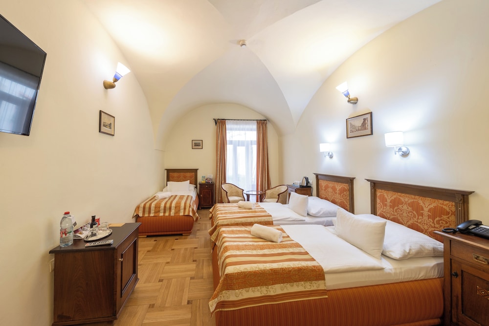 Hotel Élite Prague — Hotel rooms in Prague, Prague
