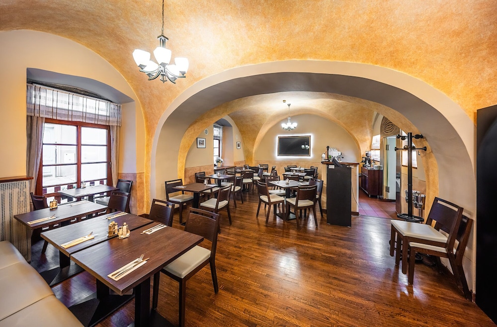 Hotel Élite Prague — Restaurant & bars in Prague, Prague