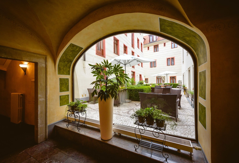 Hotel Élite Prague — Restaurant & bars in Prague, Prague