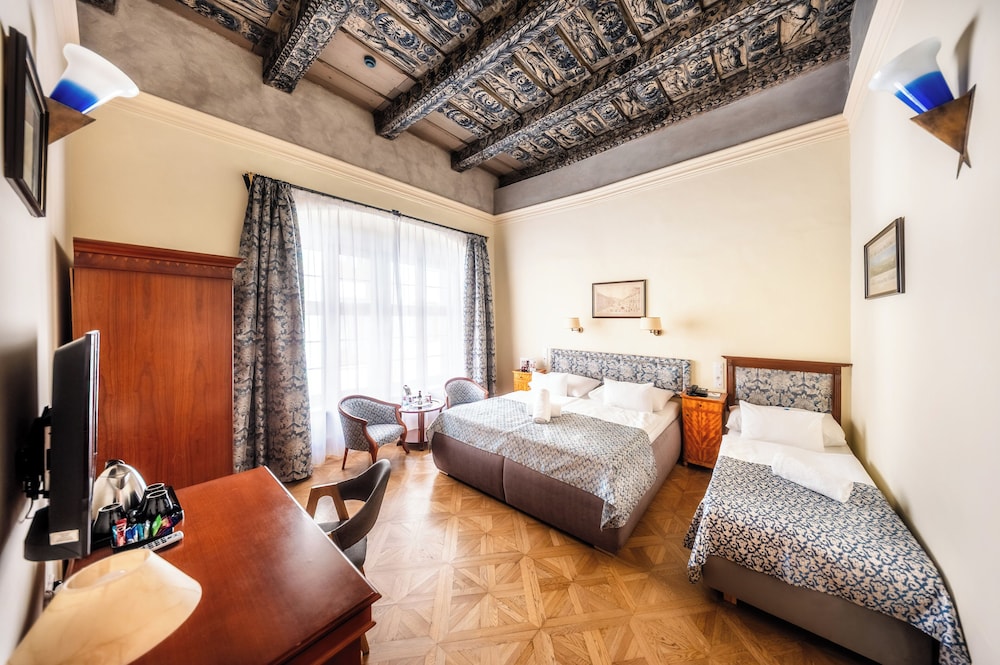 Hotel Élite Prague — Hotel rooms in Prague, Prague
