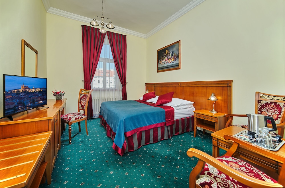 Green Garden Hotel — Hotel rooms in Prague, Prague