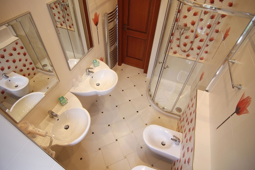 Green Garden Hotel — Hotel rooms in Prague, Prague