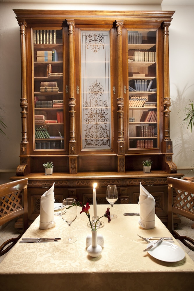 Green Garden Hotel — Restaurant & bars in Prague, Prague