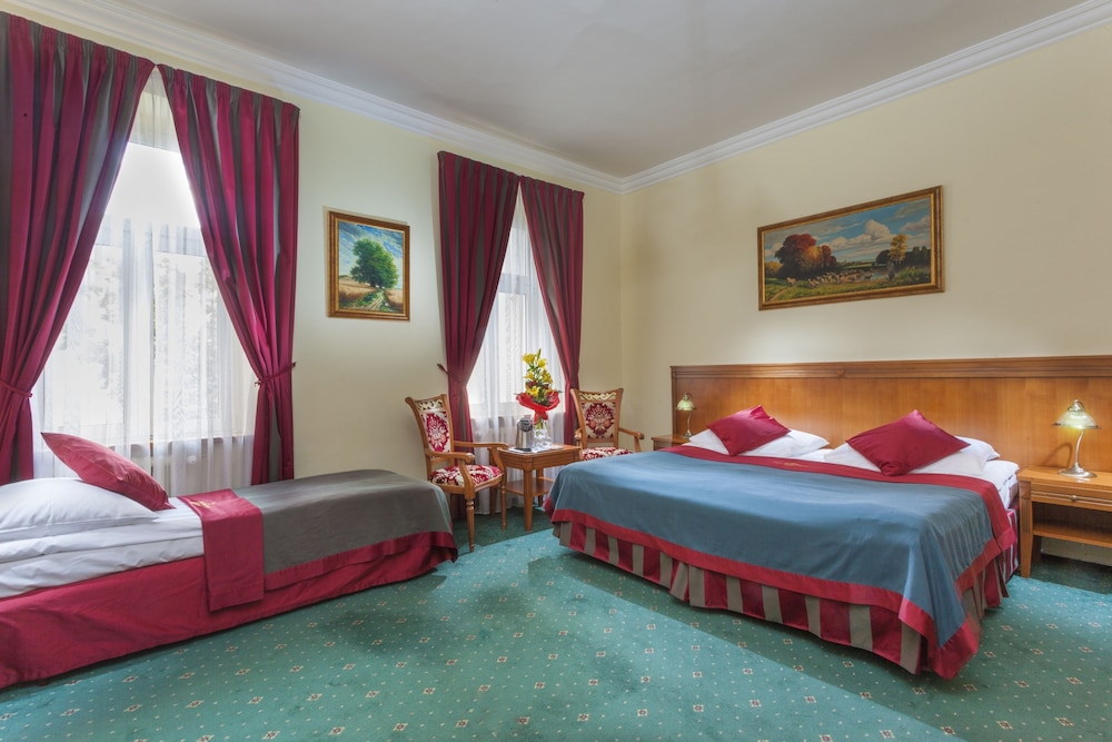 Green Garden Hotel — Hotel rooms in Prague, Prague