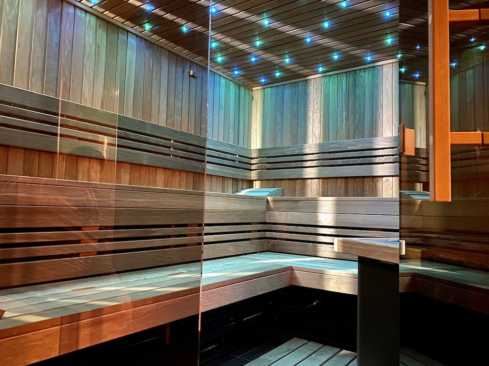 Green Garden Hotel — Spa in Prague, Prague