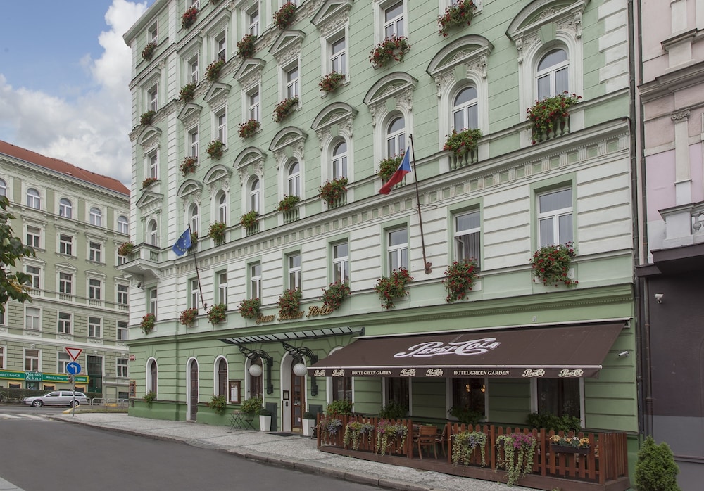 Green Garden Hotel — Hotel building in Prague, Prague