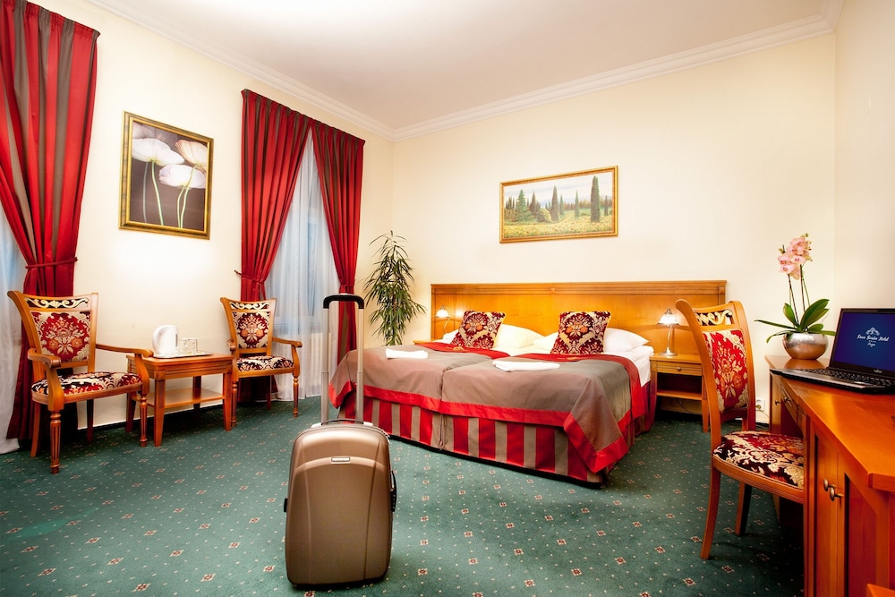 Green Garden Hotel — Hotel rooms in Prague, Prague